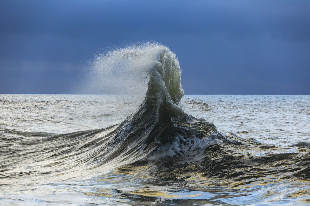 Waves in the Pacific Ocean, San Pedro, Los Angeles, California, USA