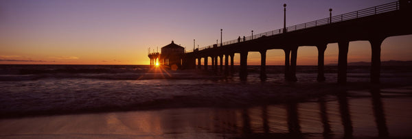 Silhouette of a pier, Manhattan Beach Pier, Manhattan Beach, Los Angeles County, California, USA