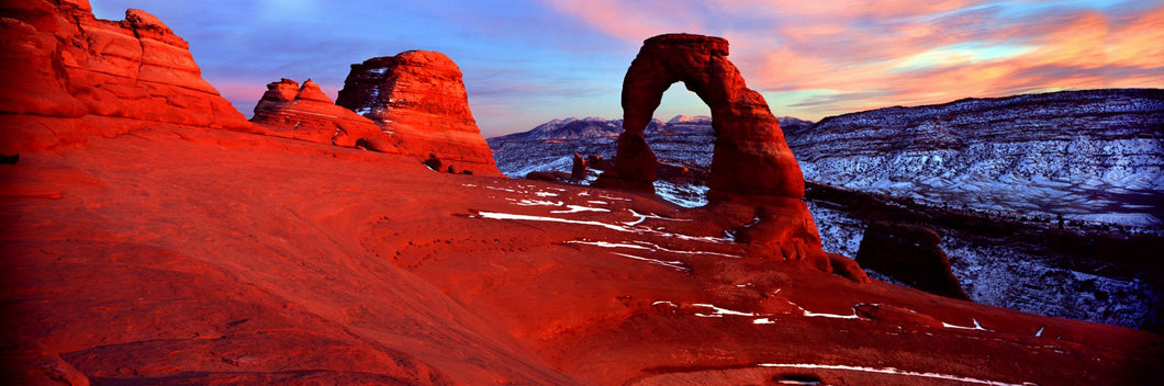 Natural arch in a desert, Delicate Arch, Arches National Park, Utah, USA