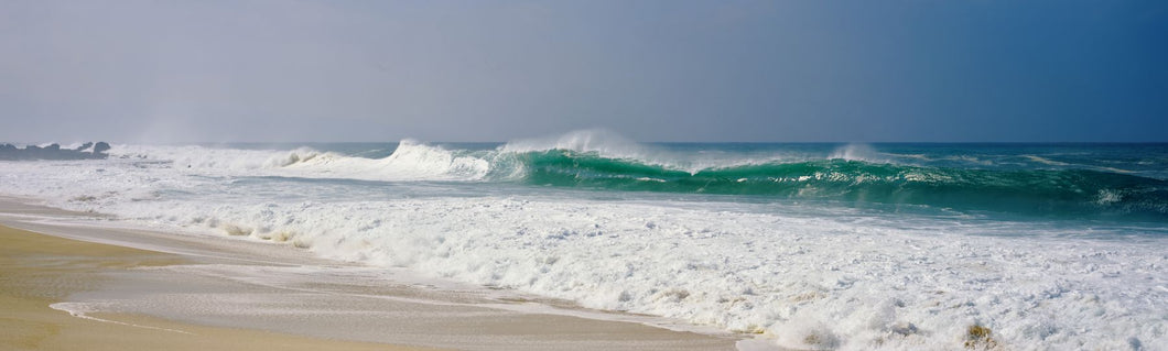 Surf on the beach, Oahu, Hawaii, USA