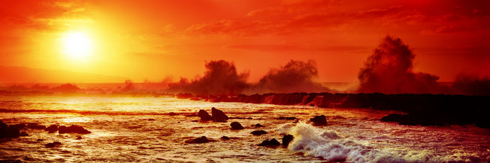 Waves breaking on rocks in the ocean, Three Tables, North Shore, Oahu, Hawaii, USA