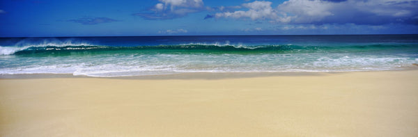 Surf on the beach, Oahu, Hawaii, USA