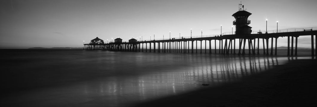 Pier in the sea, Huntington Beach Pier, Huntington Beach, Orange County, California, USA