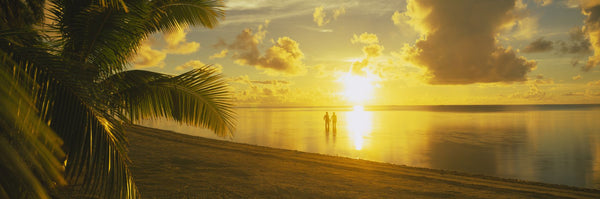 Silhouette Of A Couple Standing On The Beach, Aitutaki, Cook Islands, French Polynesia