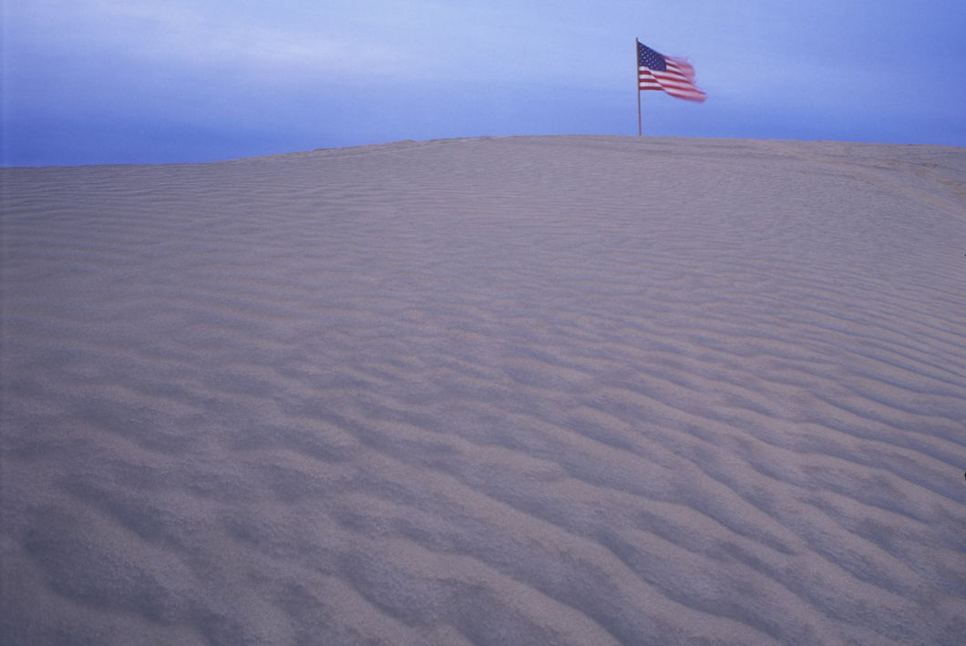 SAND DUNES AMERICAN FLAG CHRISTMAS VALLEY WILDERNESS STUDY AREA OREGON USA